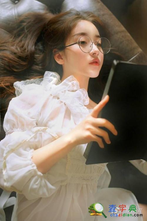 中戲18歲美女學霸走紅，顏值爆表3
