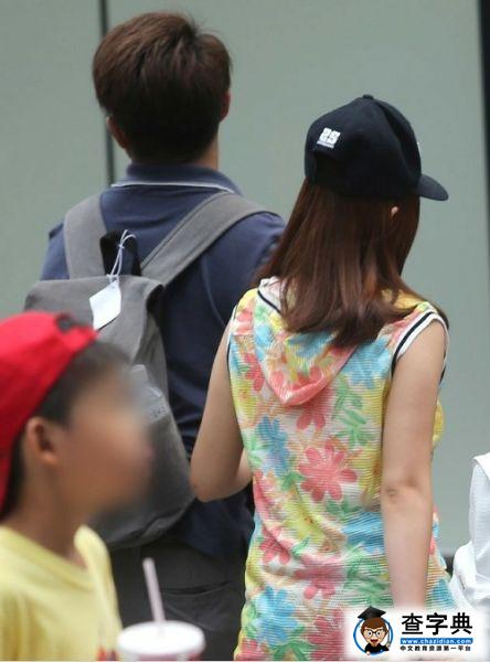 臺灣一名五年級女生懷孕 同班男友當場嚇哭1