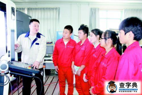 學生好就業技校招生卻遇冷 重學歷輕技能觀念所致1
