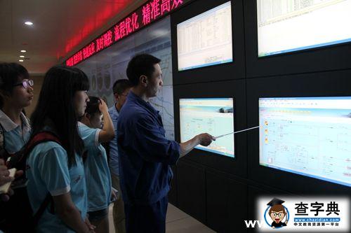 武漢理工大學“求知明理”實踐隊走進石家莊2
