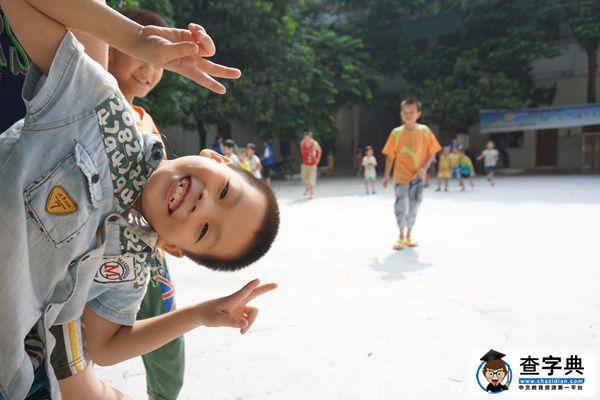 廣東醫學子走進福音的世界3