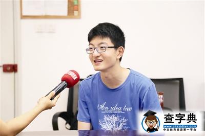 2015年杭州市中考狀元李家豪，“奇葩”班里的溫柔暖男1