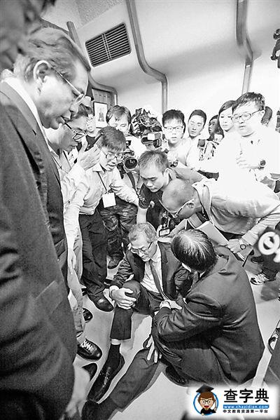 人民日報：香港大學學生大鬧校委會無法無天1