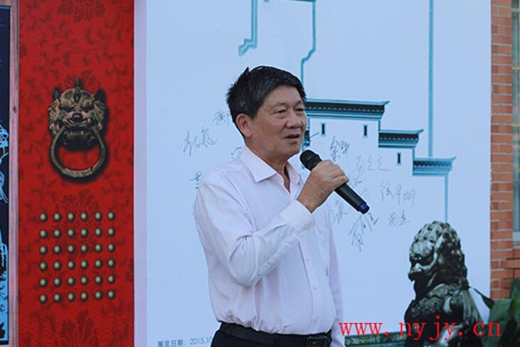 南洋學院 “刀鋒 筆意 鏡里乾坤” 李志龍老師個人作品展昨起開幕2