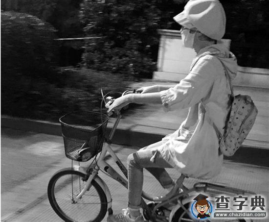 燒烤店燒傷的溫大女孩 回校讀書了1