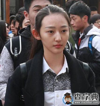 17歲藝考“女神”因太美被考生排斥 網友眼已瞎4
