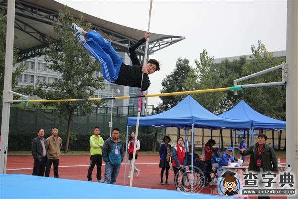 大運熱點看撐桿 浙江女子破紀錄——記大運會女子撐桿跳決賽1