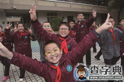 天冷起來了 你家孩子的校服好看又保暖嗎？1
