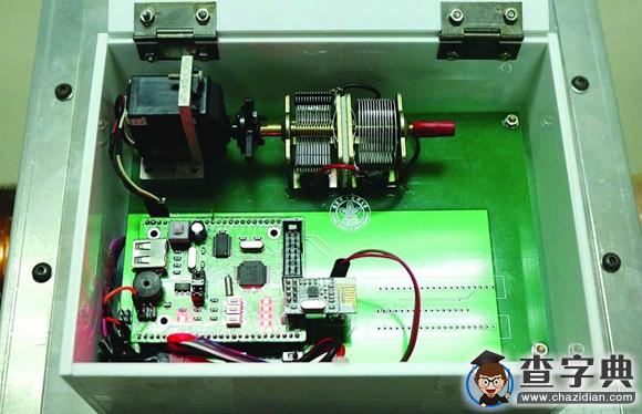 國防科大學生發明衛星“無線充電器”1