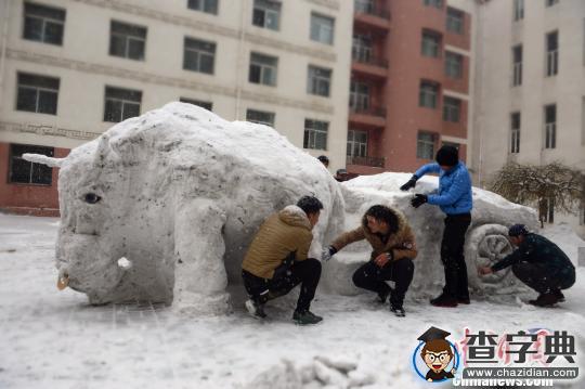 內蒙古頻繁降雪 一高校自辦“冰雪節”民族風十足2