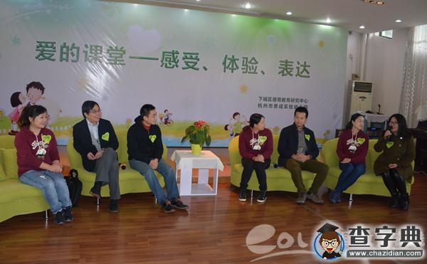 父親每年送女兒一朵玫瑰花 用行動表達父愛1