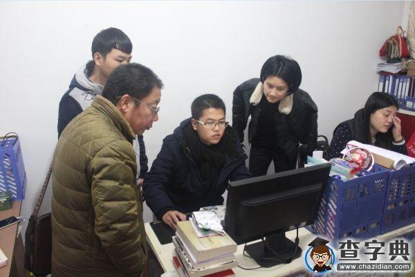 師生黨員情系社區 服務居民無私奉獻1
