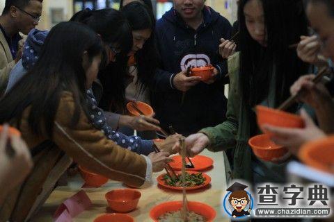 “唯美食與愛不可辜負”復旦大學舉辦美食節4