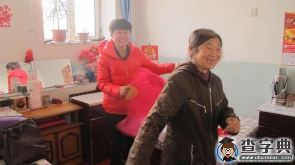 齊齊哈爾大學音樂舞蹈學院志愿者走進敬老院5