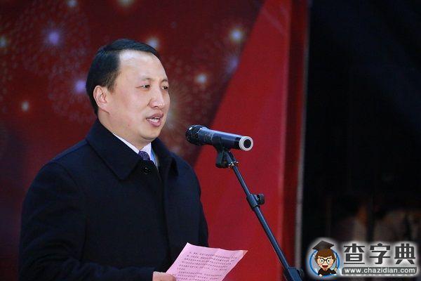 重慶理工大學兩千新生載歌載舞迎新年2
