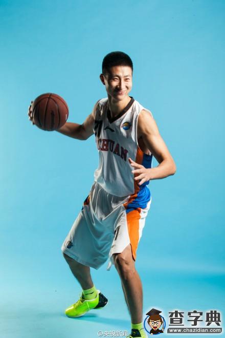 CBA球員參加考研：飛機上都在做題(圖)1