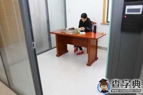 南開大學圖書館推出“單人研讀間”及“多人研討室”3