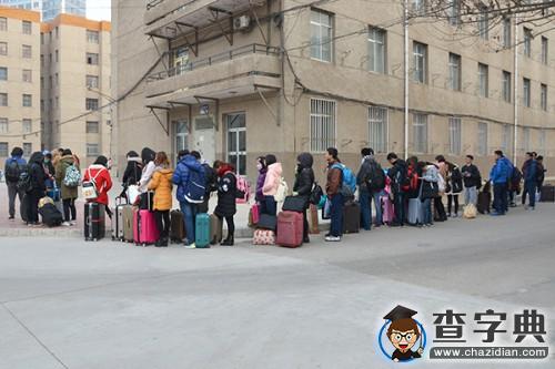甘肅農業大學：“愛心大巴之把愛帶回家”(圖)1