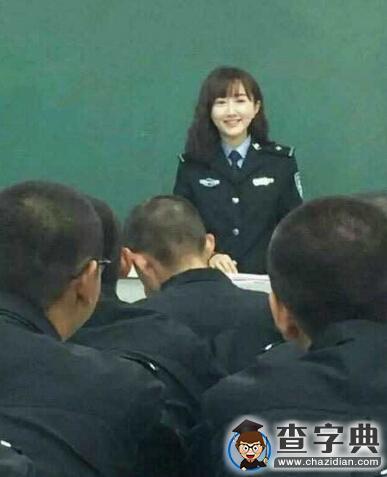 “河南最美英語女教師”現身：只想教書育人(圖)1