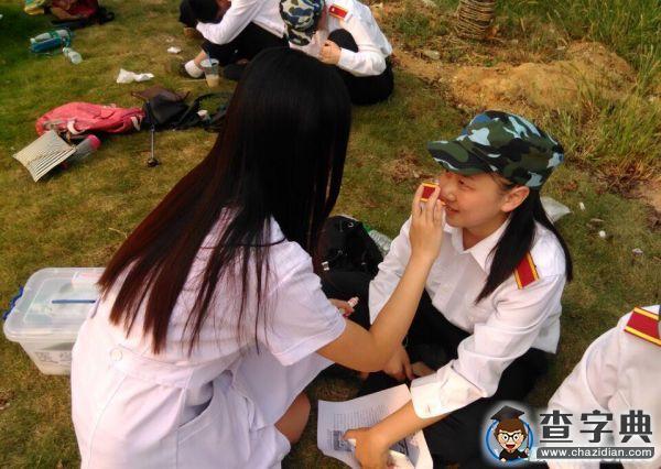 武昌理工學院學長學姐組建醫療小分隊呵護新生軍訓安全2