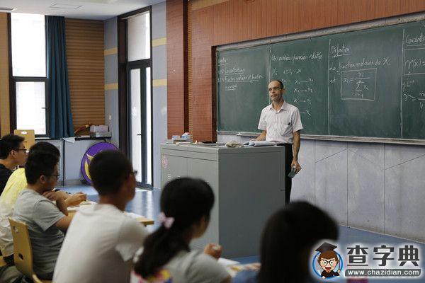 中國民航大學開學首日：師生精神飽滿 課堂氛圍融洽2