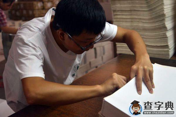 湖北大學社會實踐：銘記奮斗黨史 知曉社情民意2