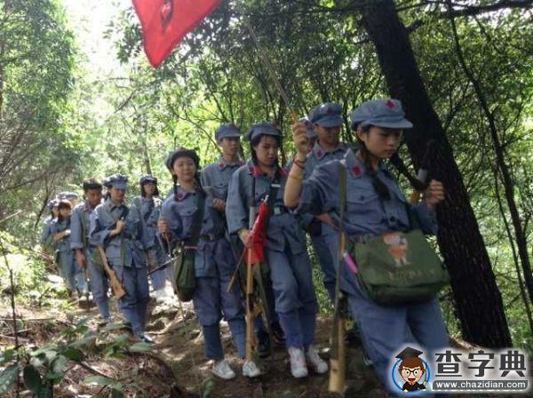 江財外院實踐隊于井岡山基地體驗紅軍的一天3