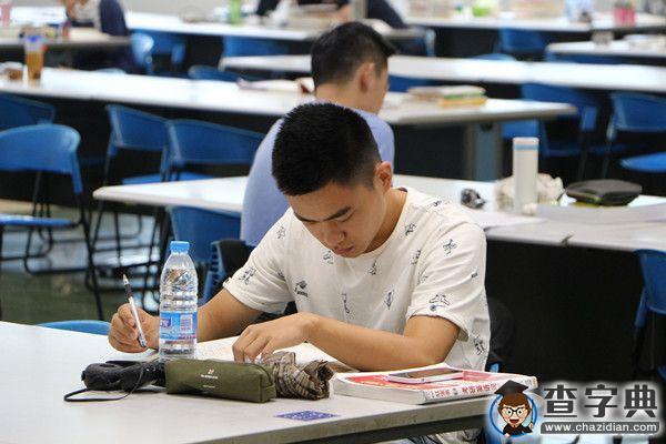 中國民航大學開學首日：師生精神飽滿 課堂氛圍融洽4