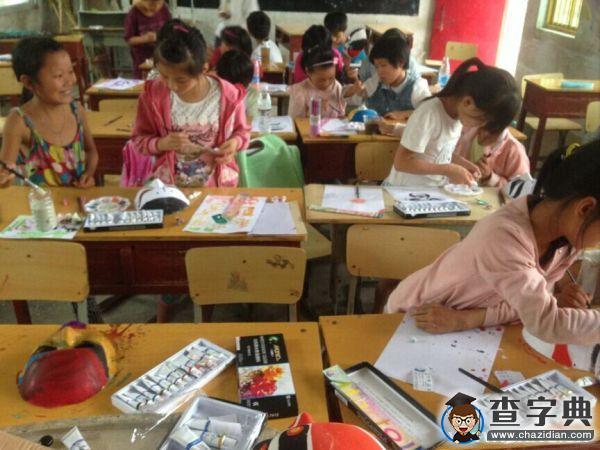 走進蘭考縣賀村小學創新課堂之京劇臉譜課2