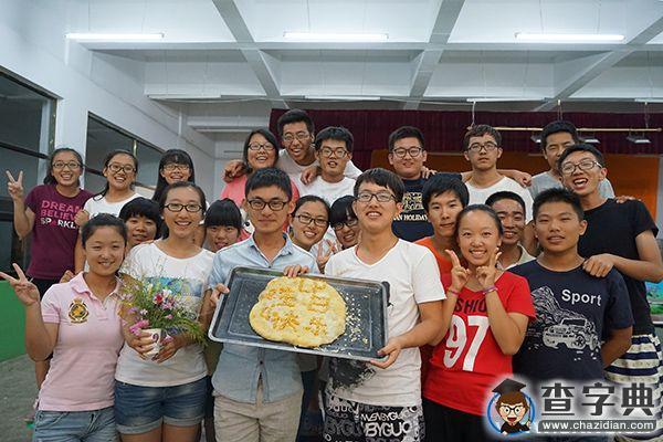 呂梁山里響起生日歌，留守兒童折紙送祝福1