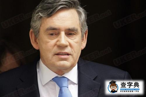 離開后的英國前首相卡梅倫干啥去了1