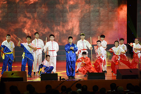 “甲子風華百強夢”師生聯誼會傾情上演5