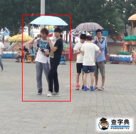 粉絲手撕TFBOYS經紀公司 助理是誰被曝推搡女粉絲視頻2