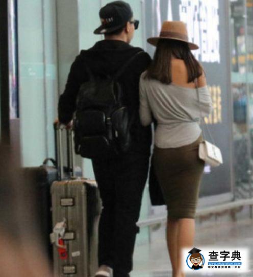 釋小龍新戀情疑曝光 親密樓女友肩膀狂虐狗2