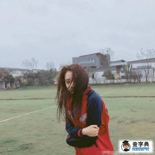 關曉彤被吹得風中凌亂 卻有一種大片的感覺2