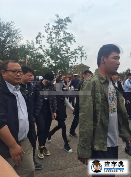 周杰倫昆凌同游迪士尼  為愛女挑選公仔超有愛5