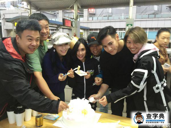 朱茵45歲生日宛如少女 老公黃貫中秀恩愛合照祝福7
