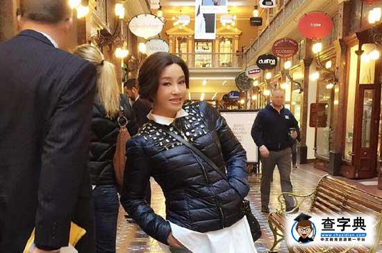 劉曉慶澳洲曬美照 遭吐槽：每張表情都一樣1