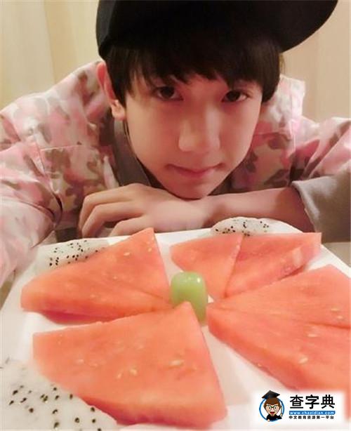 王源男扮女裝竟然這么美！4