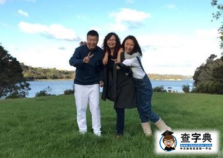孫紅雷曬家人合照 網友：還差一個小小雷1