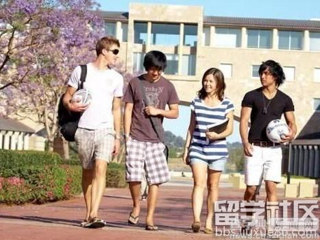 雅思6分可以申請澳洲和英國哪些大學1