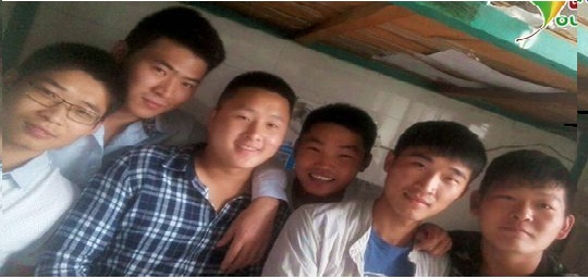 商丘工學院朱凱凱夜回寢怕擾室友走廊打地鋪 被贊中國好室友2