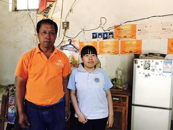 河北男子18年前撿到棄嬰：打工務農攢學費 今天女兒高考了1