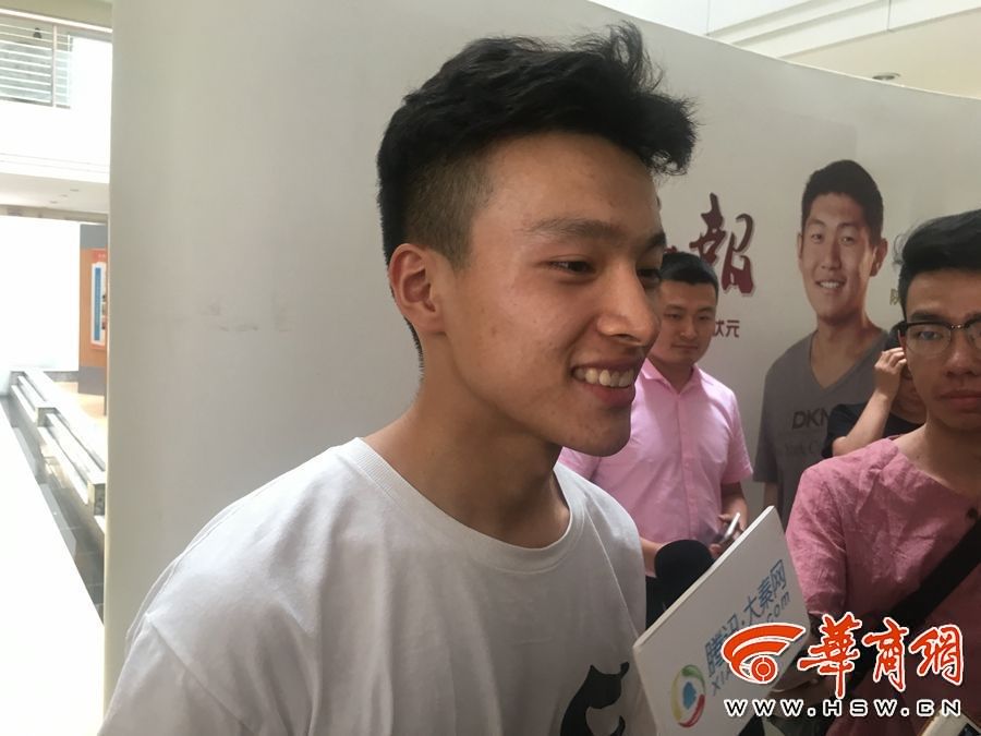 陜西高考文科狀元接受采訪 網友：史上最帥（組圖）3