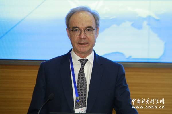 經濟學家聚議后危機時代的經濟學前沿發展6