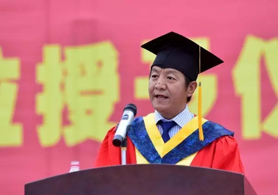 985、211大學校長“最后一課”都不約而同談“做人6