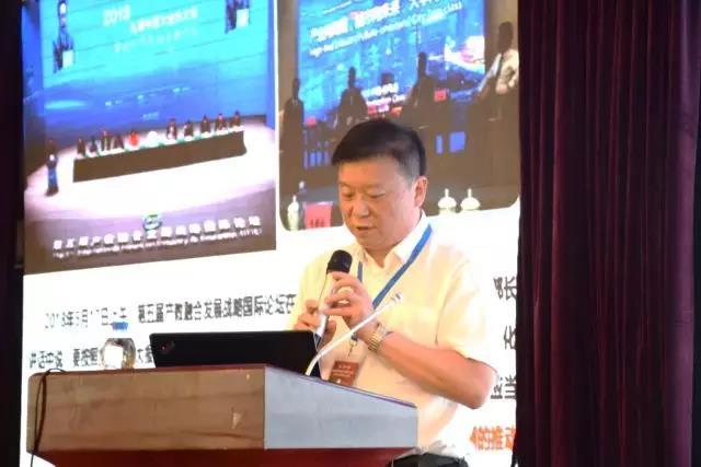 學科競賽排行榜和“千生計劃”研討會在杭州召開15