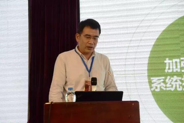 學科競賽排行榜和“千生計劃”研討會在杭州召開11