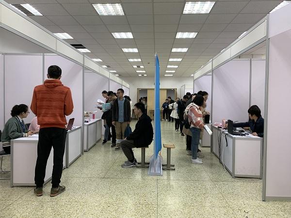 考研熱不斷升溫，西安醫學院報考點報名總人數比去年增加304人1