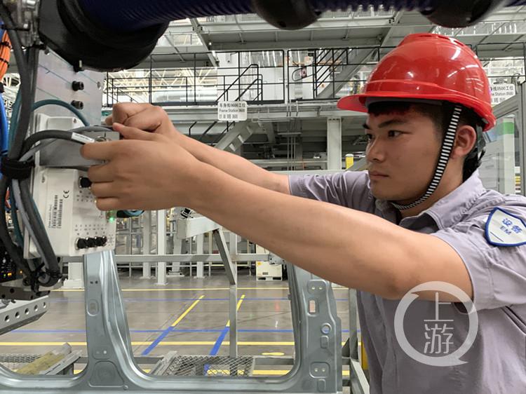 工業機器人系統操作員：讓機器人乖乖聽話4